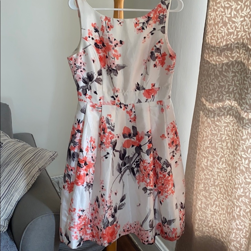 Pocketed floral dress